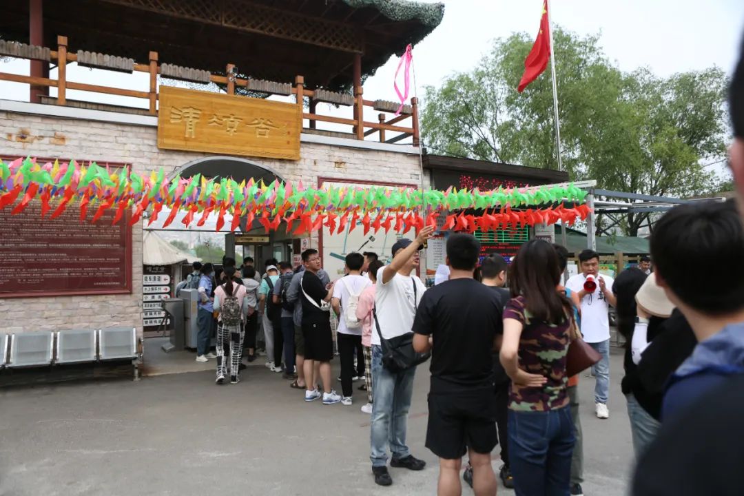 立足當(dāng)“夏”，覓清涼 